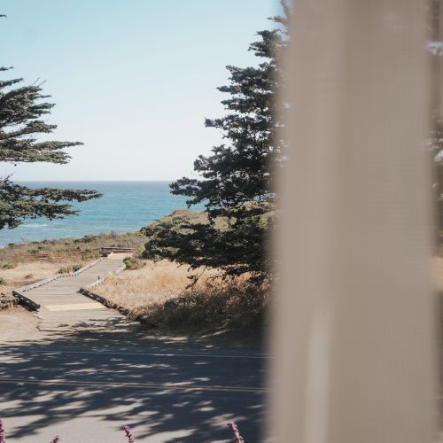 Fireside Inn on Moonstone Beach